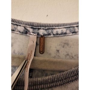 Free People lightweight sheer tee women small